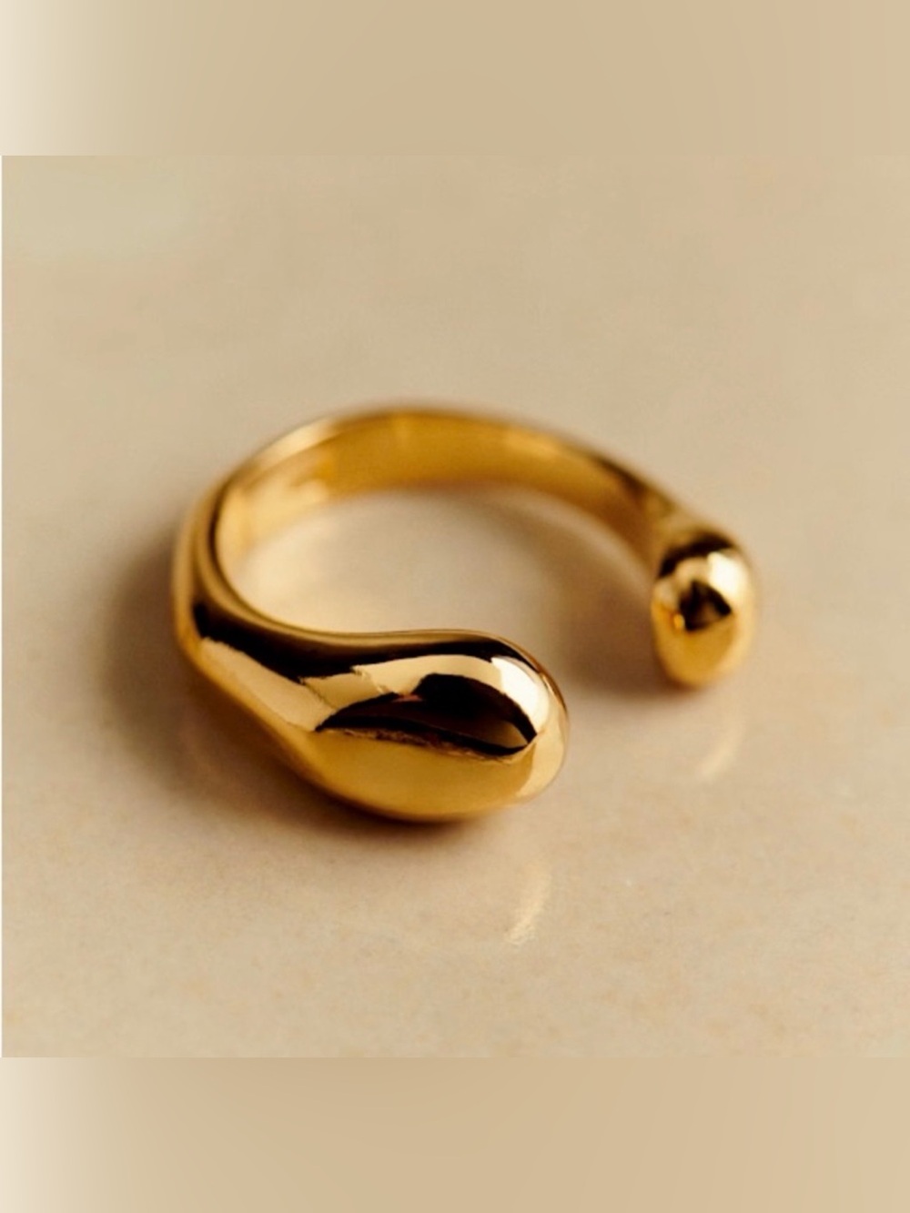 NWOT Sezane Ama Gold Ring